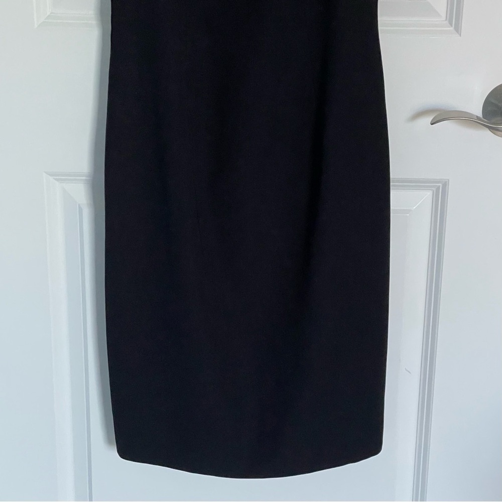 Carmen Marc Valvo Shoulder Ruffle Sheath Dress Black Size 2- 47442 - Picture 6 of 14